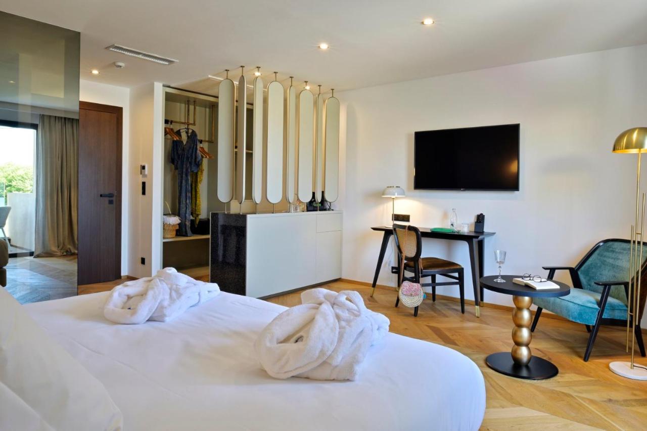 Hotel & Spa Rocabella LʼÎle-Rousse 外观 照片