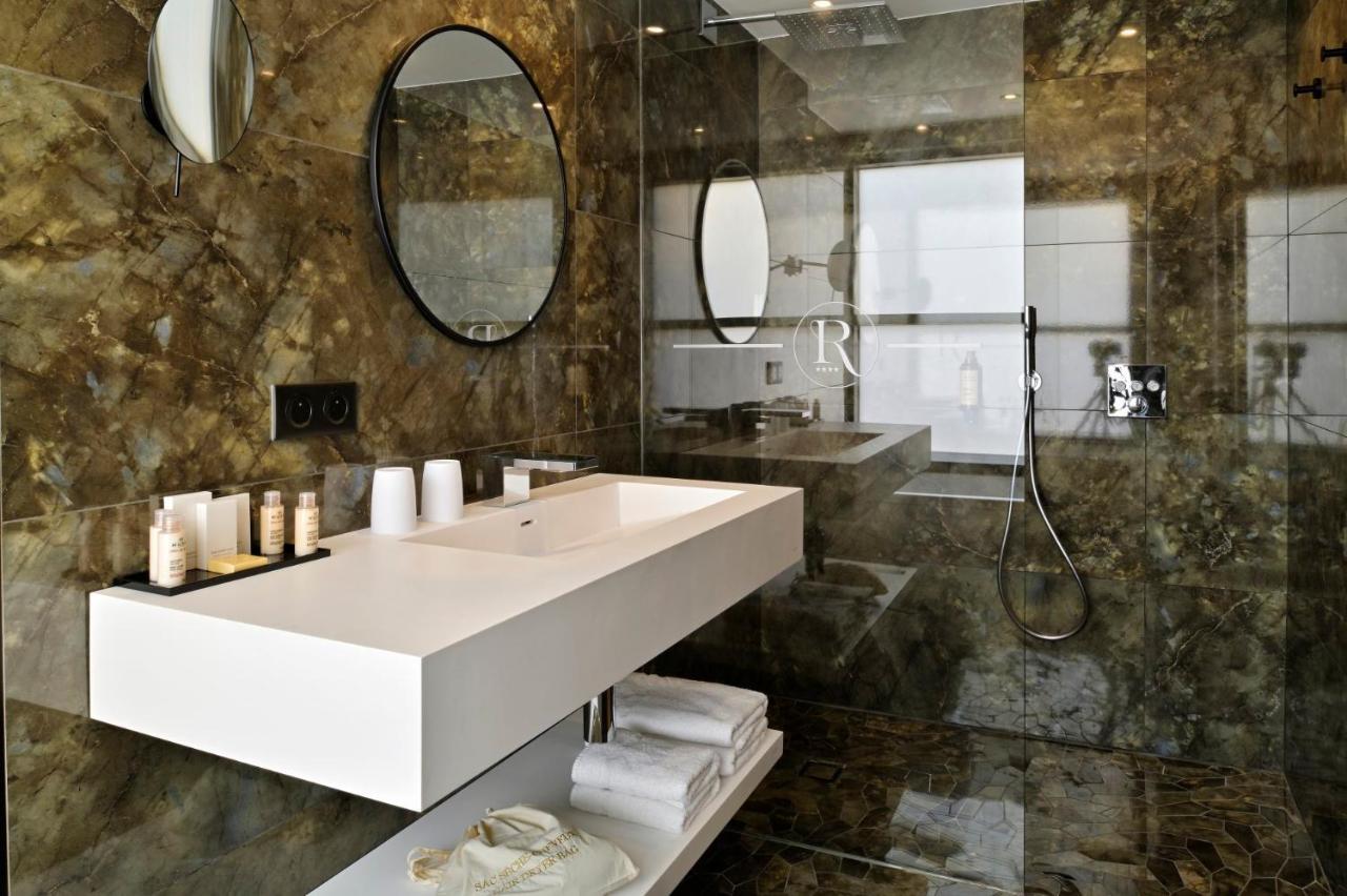 Hotel & Spa Rocabella LʼÎle-Rousse 外观 照片