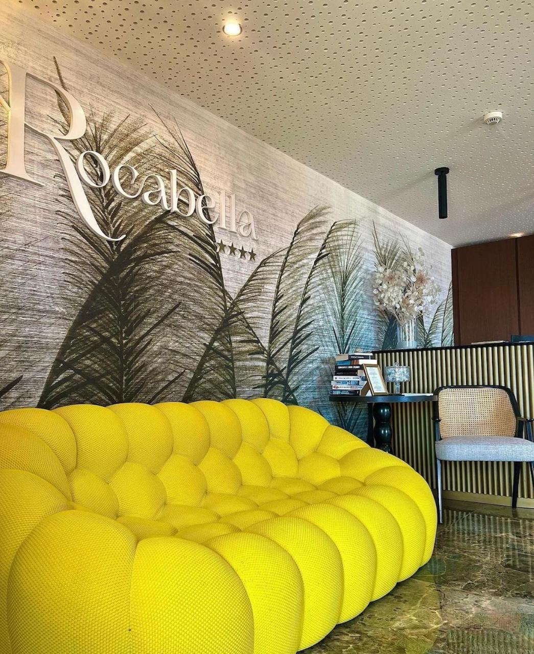 Hotel & Spa Rocabella LʼÎle-Rousse 外观 照片